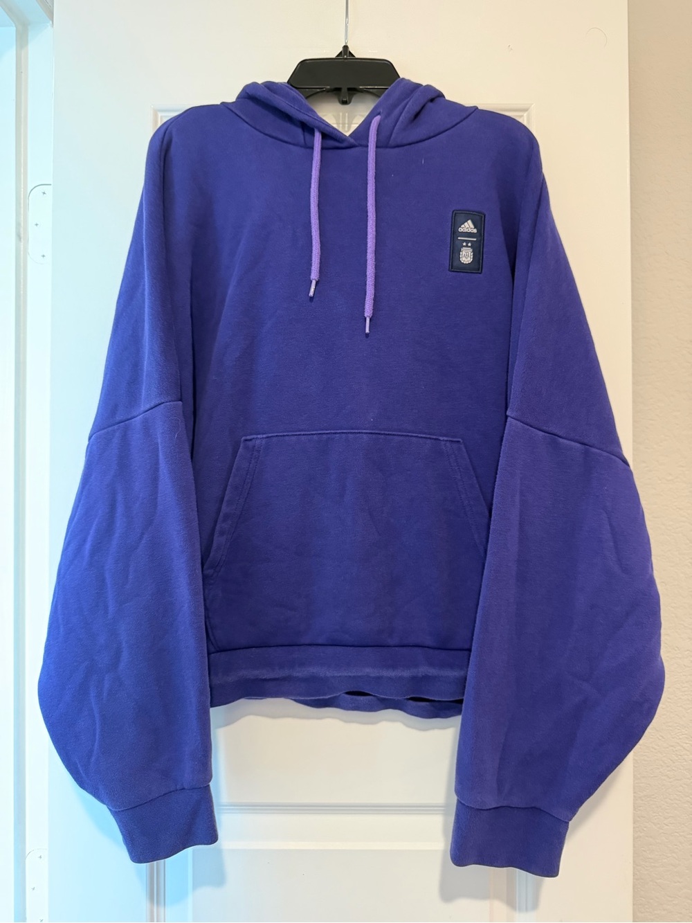 Adidas Argentina 2022 World Cup Hoodie - Women Size M
